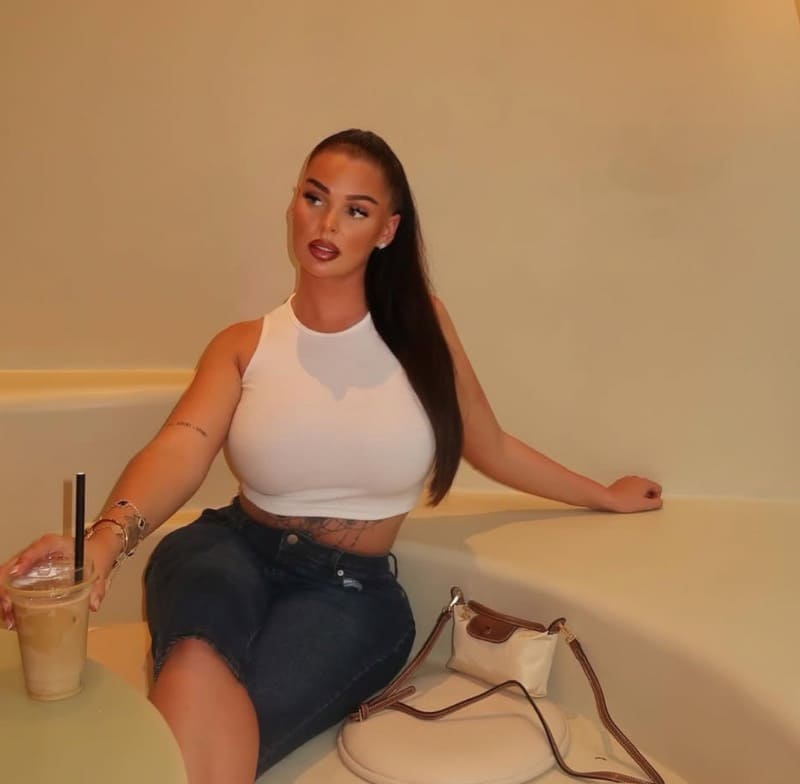 Hot model with nice white tight top