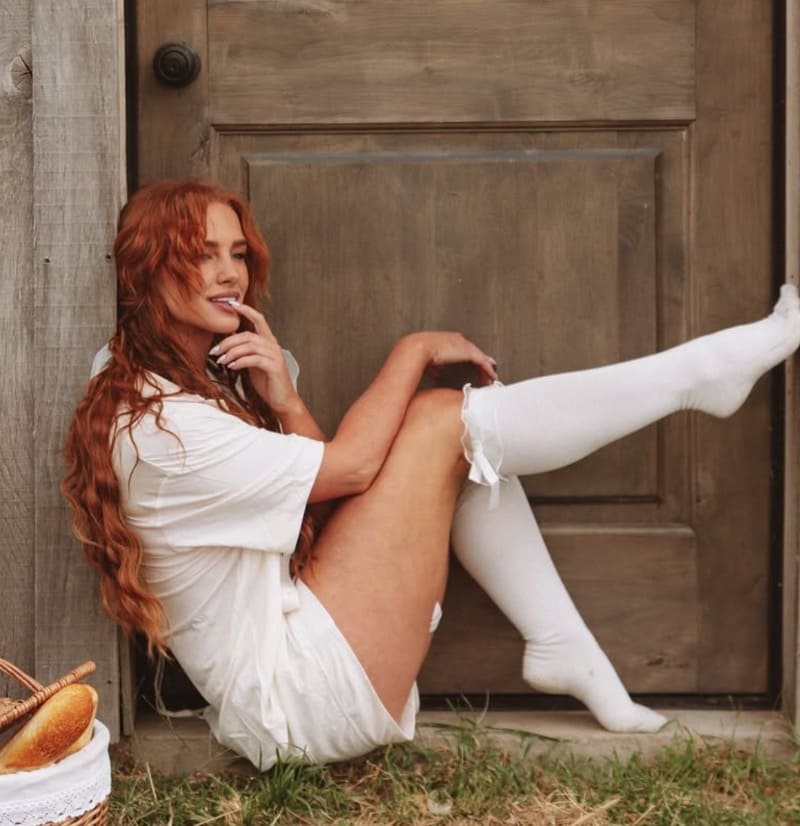 Julia in sexy white socks