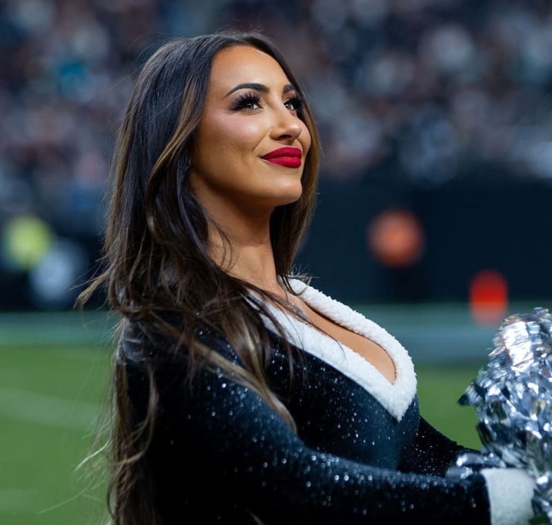 Cheyanne in white top with big boobs