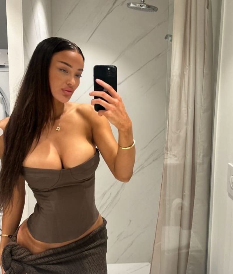 Sexy model with big boobs