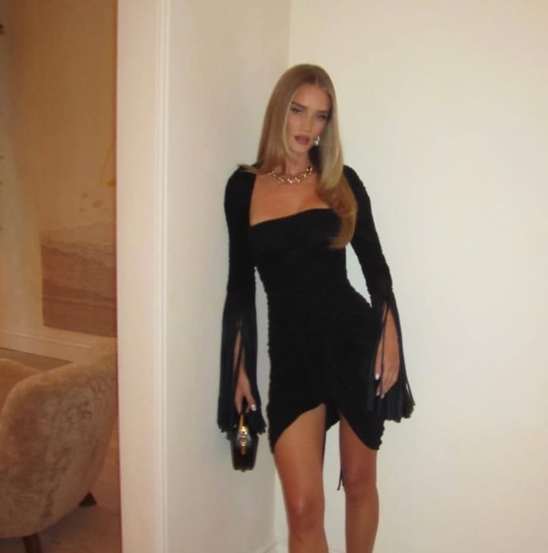 Babe in long black dress