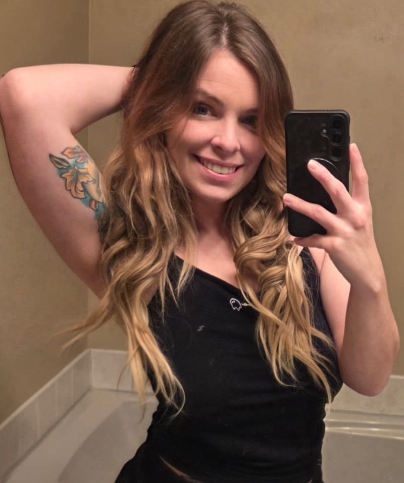 Kels in tight black top