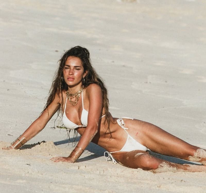 Anette in sexy outfit