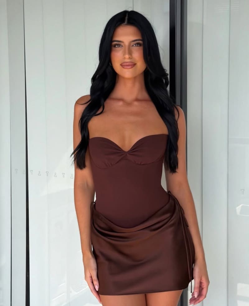 Babe in brown tight dres