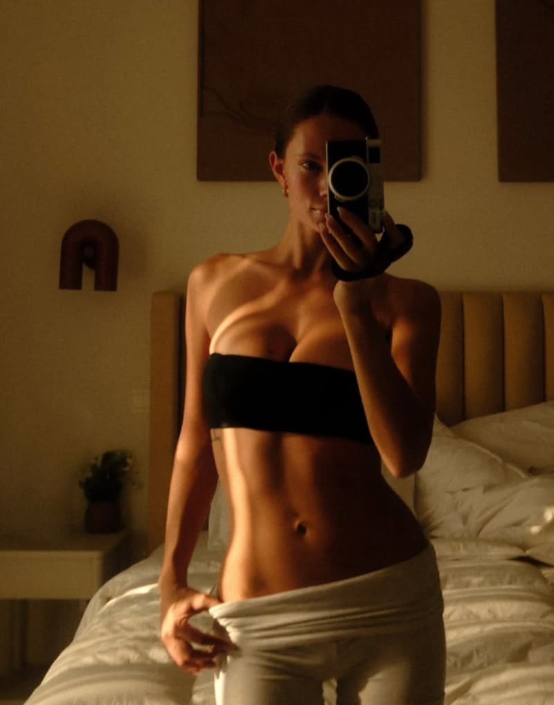 Babe in sexy black outfit