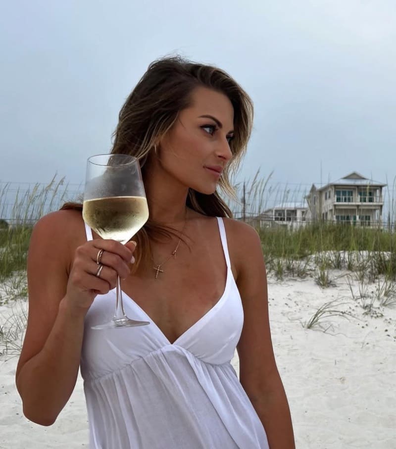 Anneliese in tight white outfit