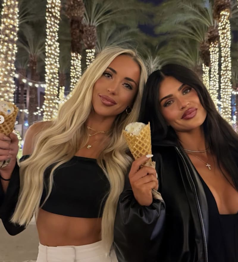 Blonde and brunette with ice cream