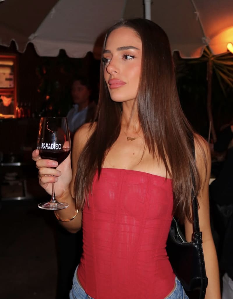 babe in red tight top