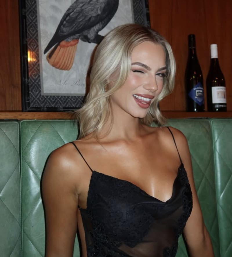 Amy in sexy outfit