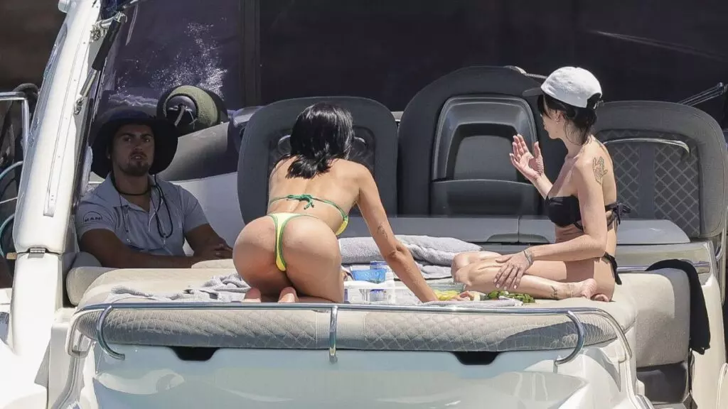 Aitana de lo más sugerente.