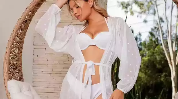 Gabriely Miranda en ropa interior.