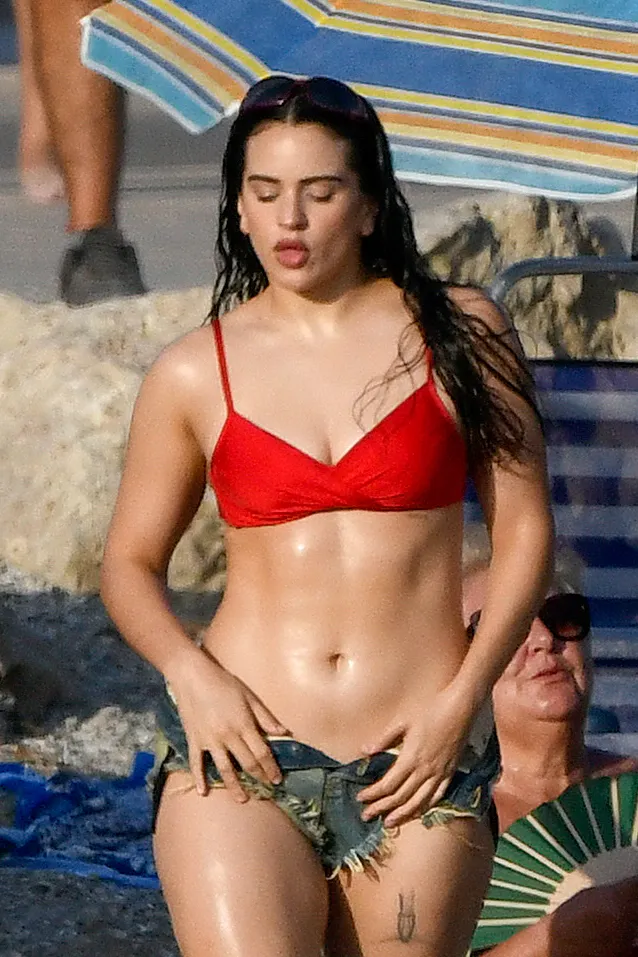 Rosalía sexi.