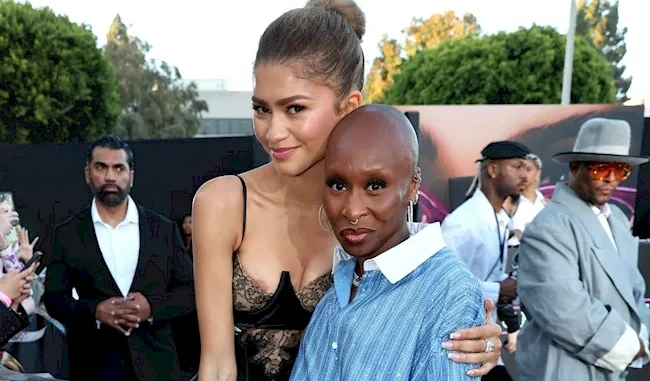 Zendaya areola.