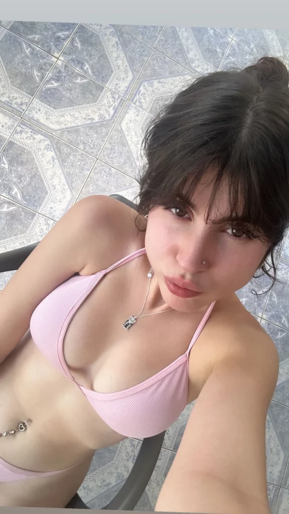 abby bikini tanga