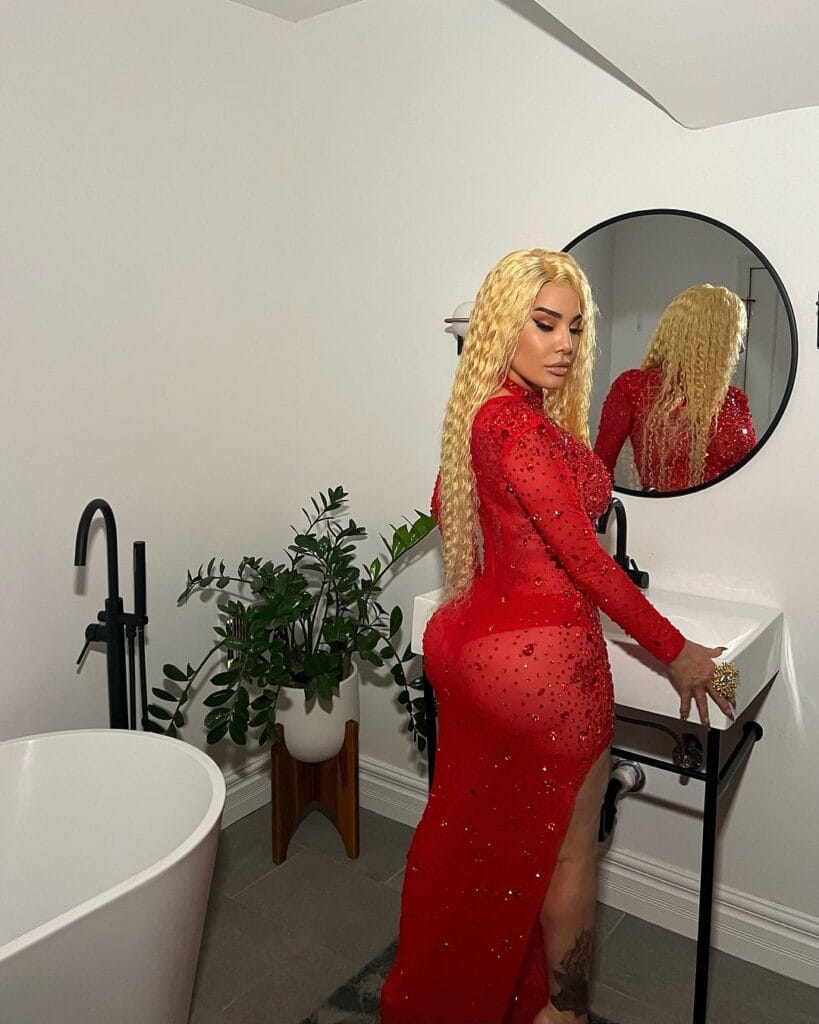 Ivy Queen lencería