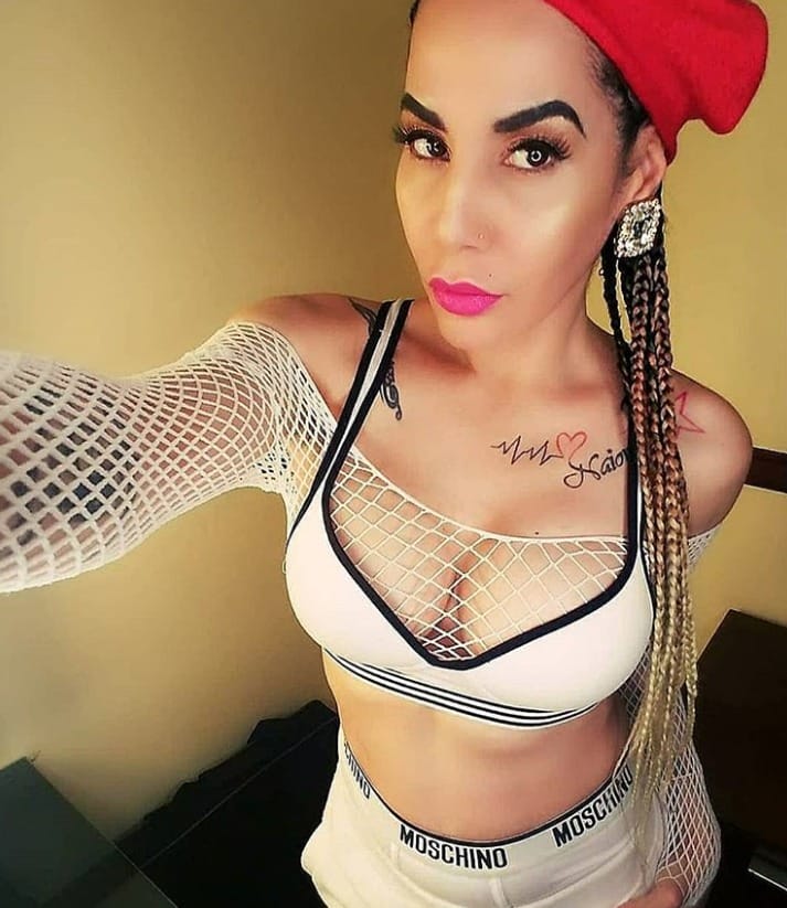 Ivy Queen tetas