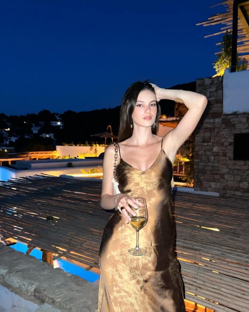 carlota melendi sexy
