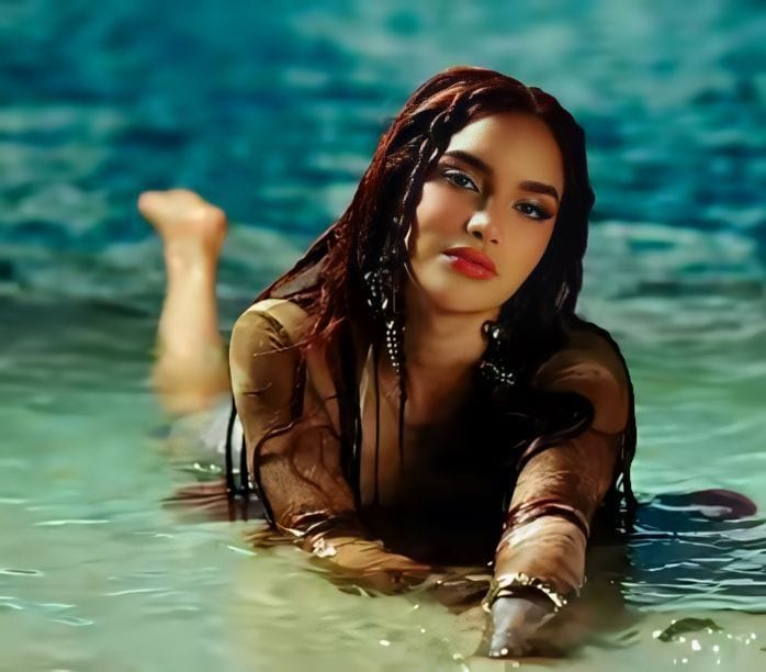 Kimberly Loaiza posado sexi