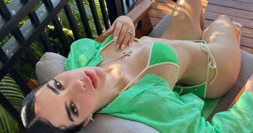 Kimberly Loaiza bikini tanga