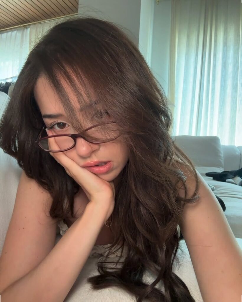 Pokimane hot