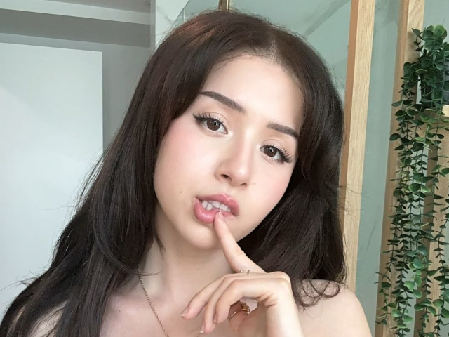 Pokimane sexy