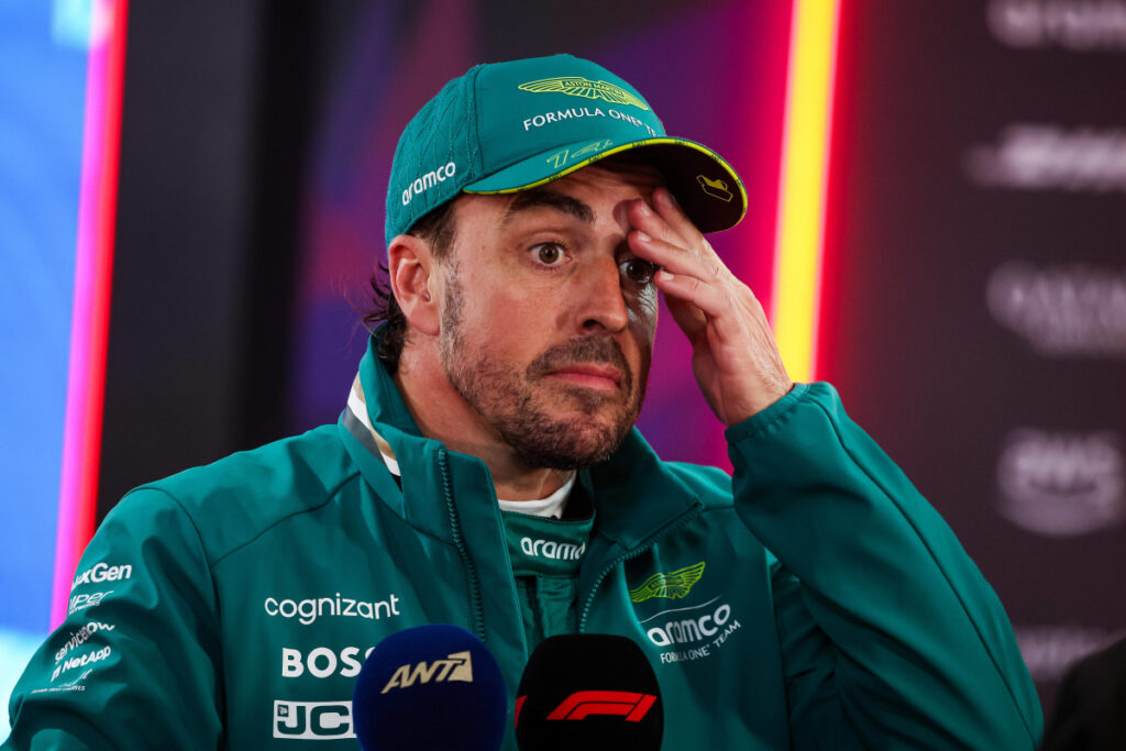 problemas físicos fernando alonso
