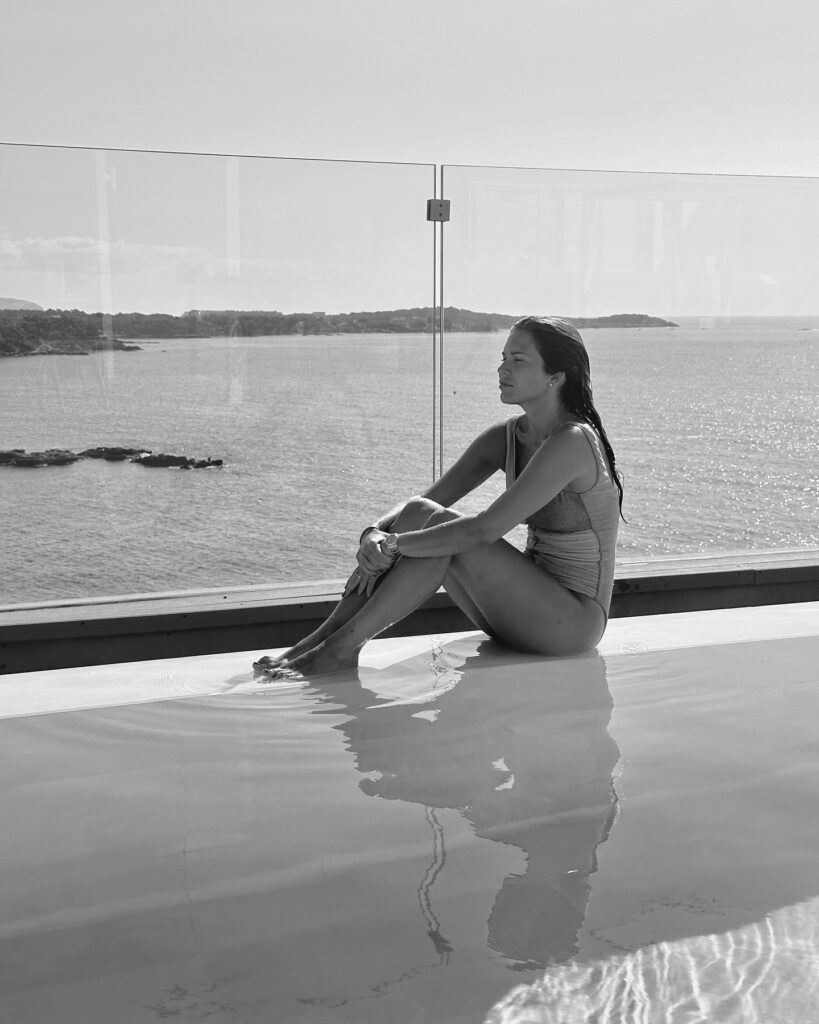 Isabel Marín piscina