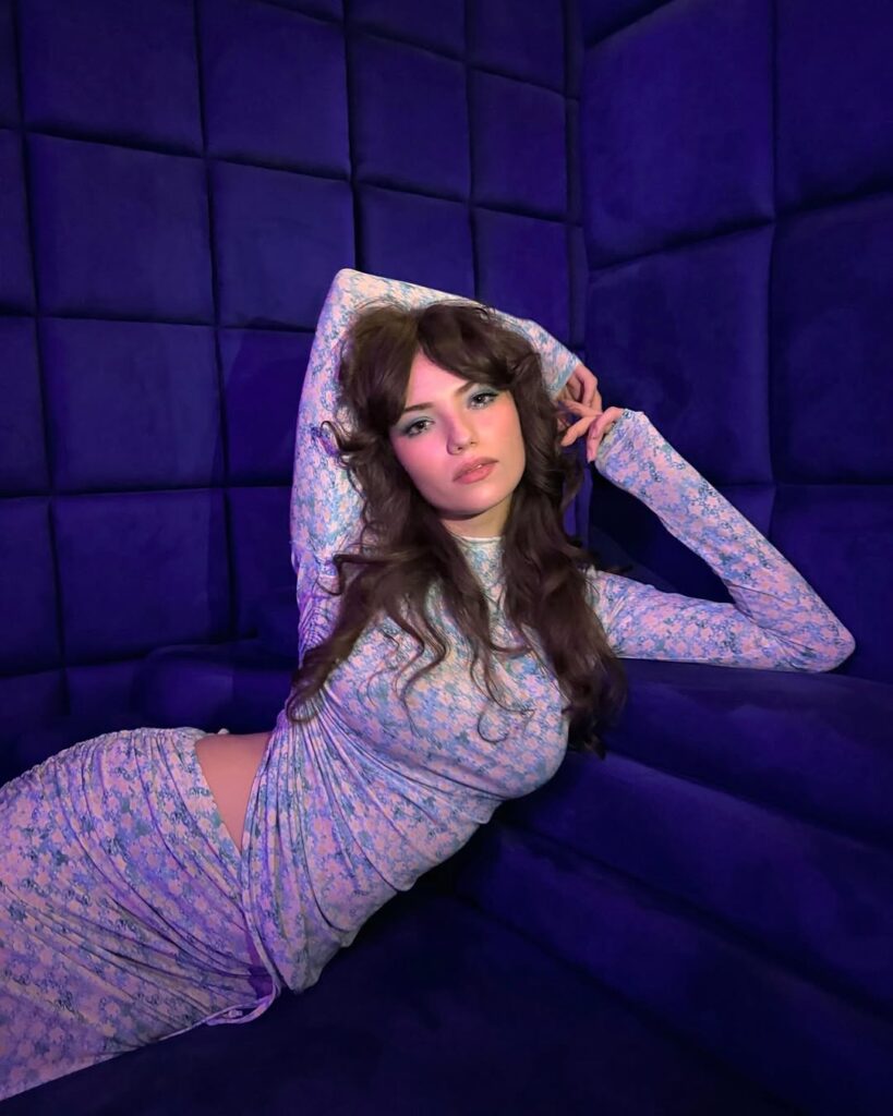 Gabriela Andrada sexy