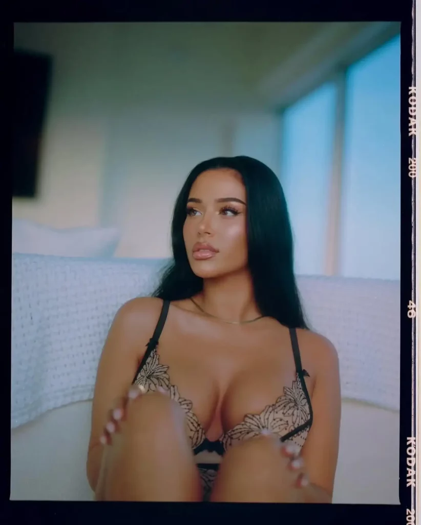 Ashlyn Castro lencería