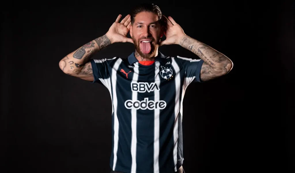 sueldo ramos rayados mexico