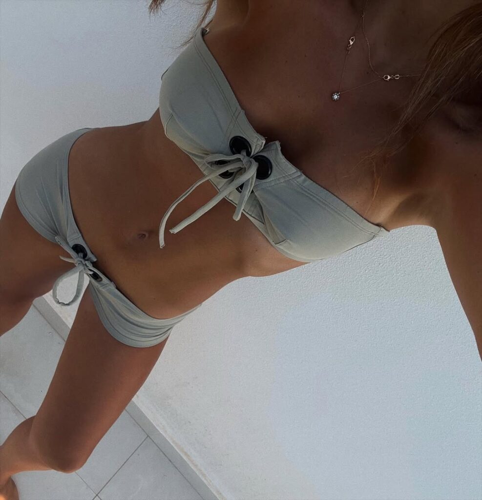 bikini Inés Arroyo
