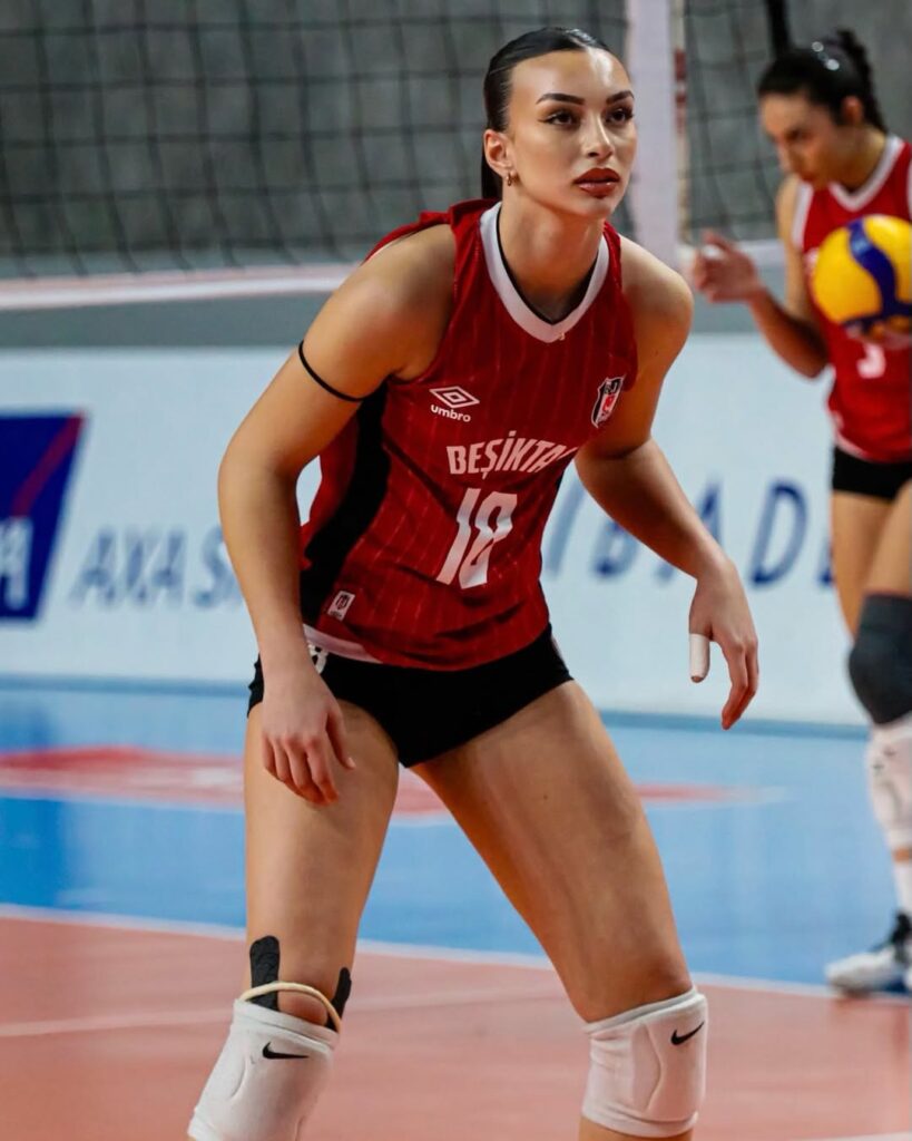 Miray Yildirim hot