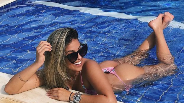 María Júlia Mazalli sexy