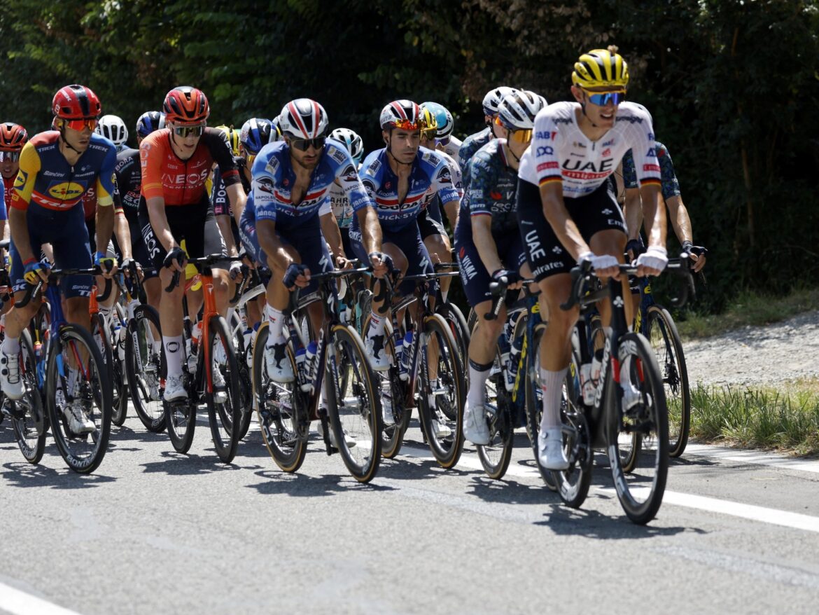 ciclistas tour fancia 2025