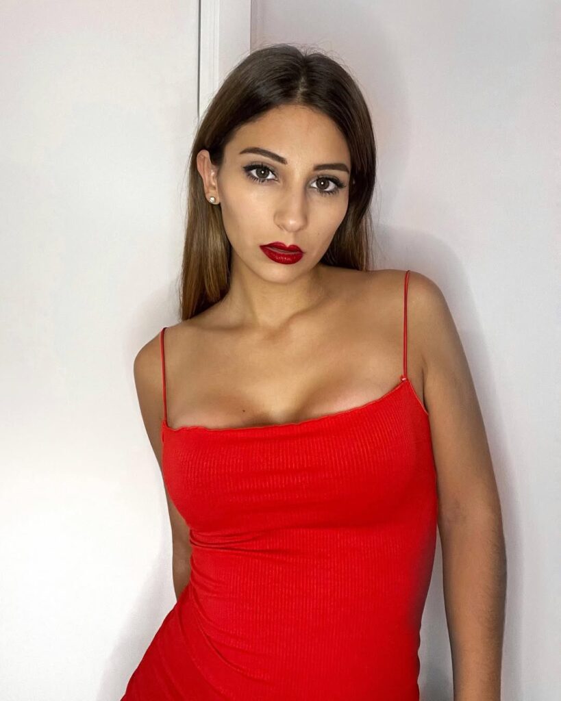 raquel bernabeu sexi