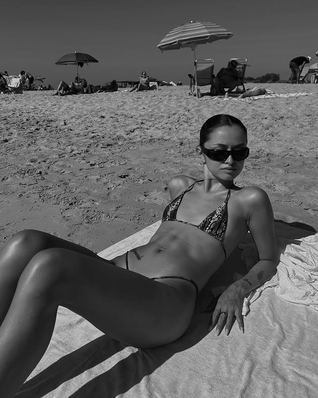 tetas pequeñas Noelia.dp