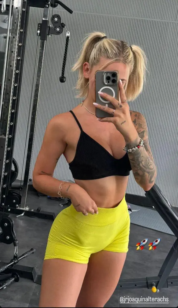 Noe9977 tetas