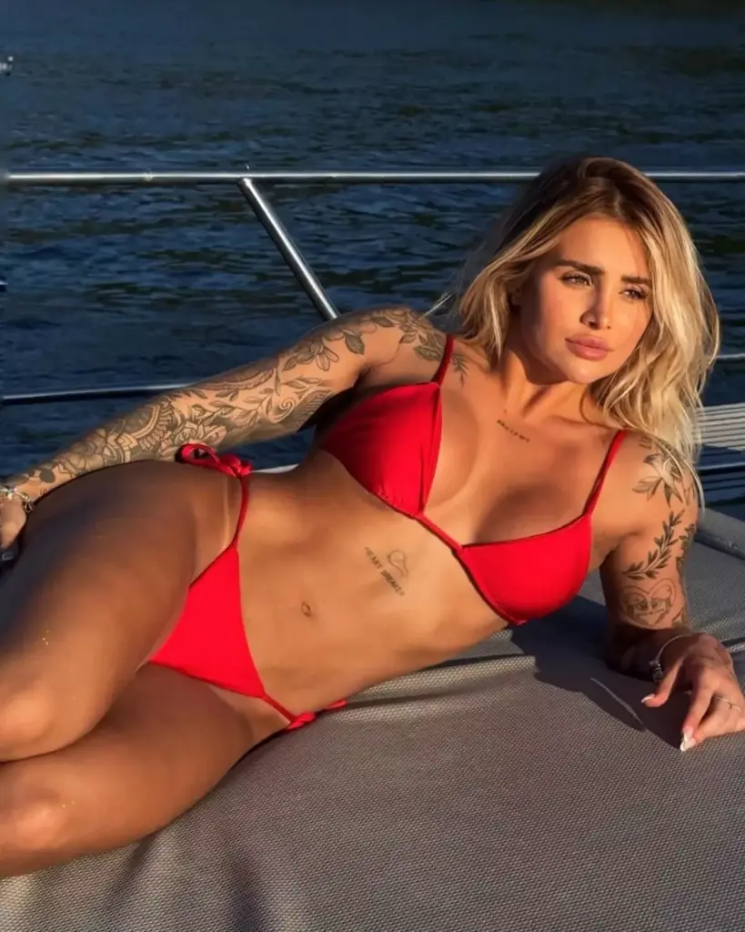 Bruna Rotta sexy