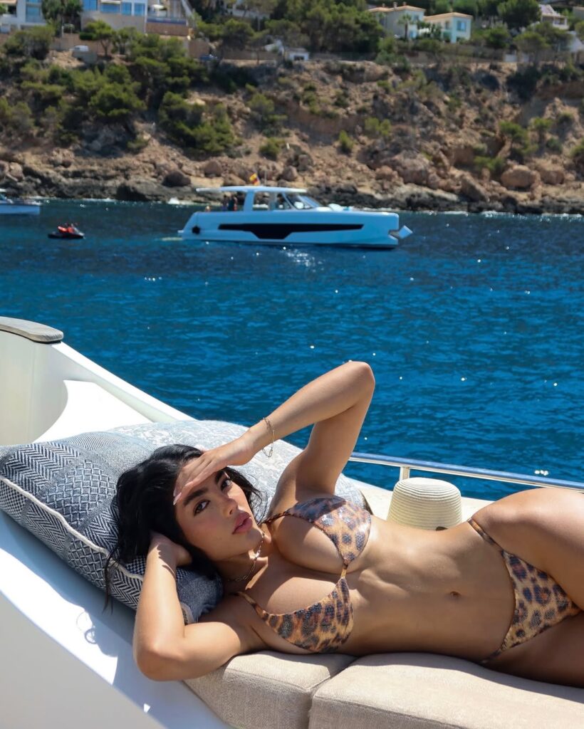 Joselina Sorza sexy