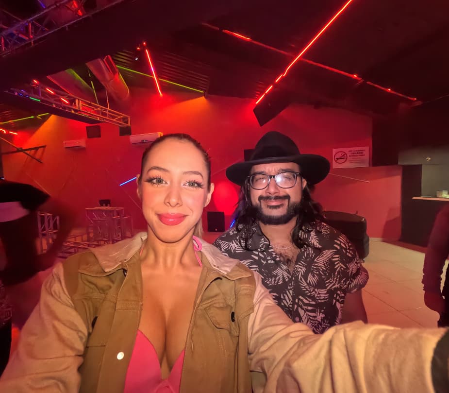 tetas de Hillymami