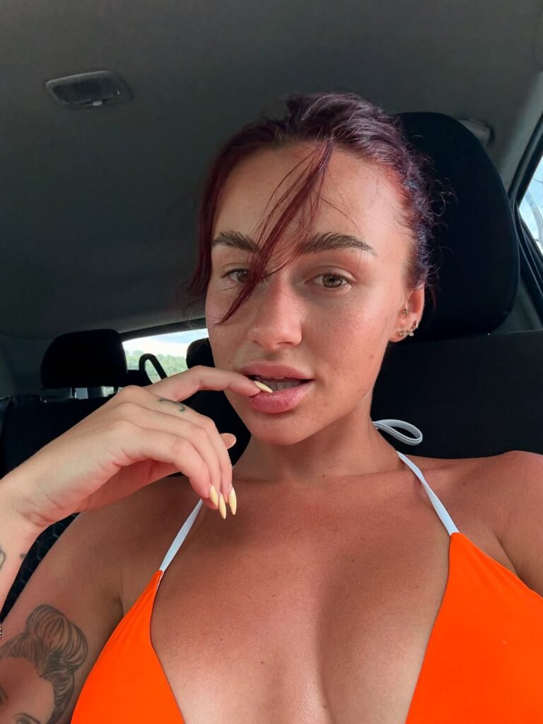 abril cols hot