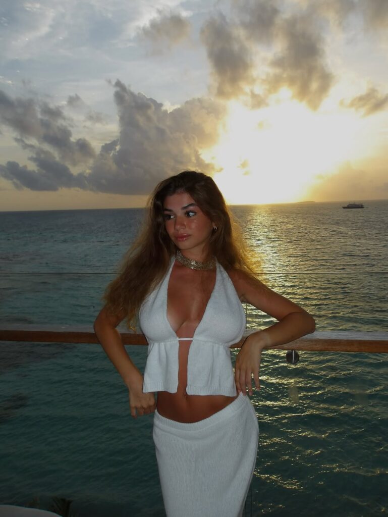 Lau Pons tetas 2