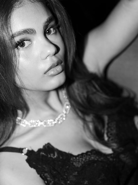 Luna Berroa lencería