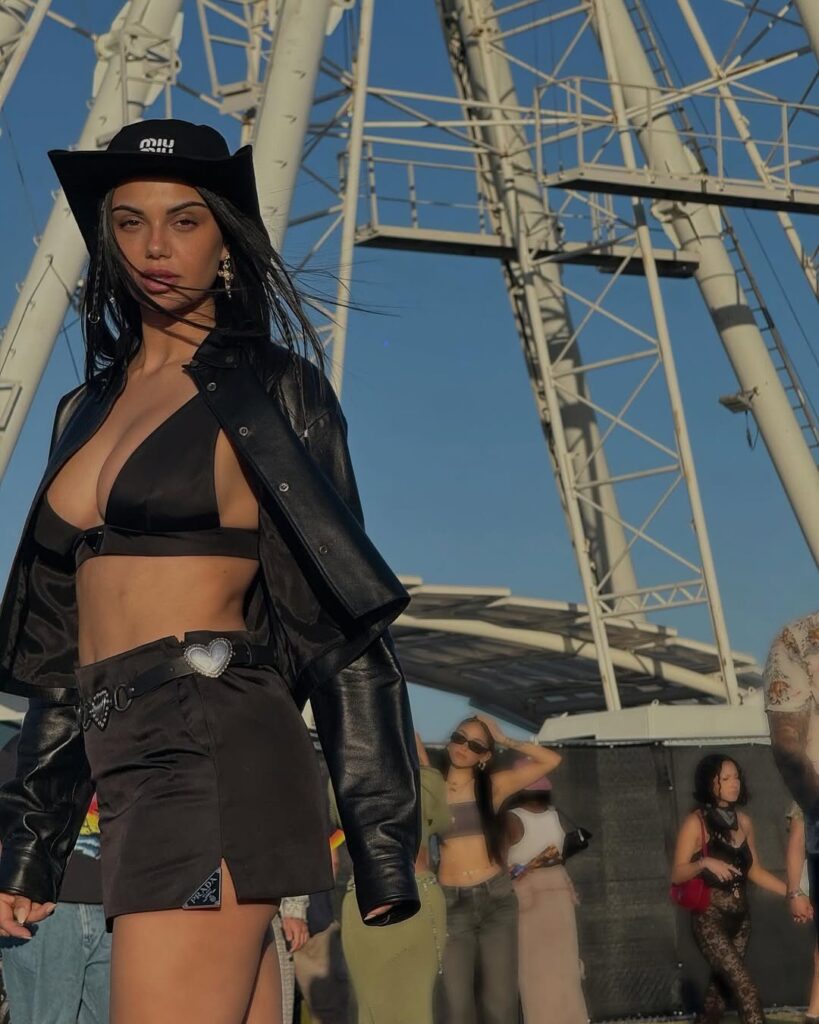 Claudia Rodríguez tetas 2