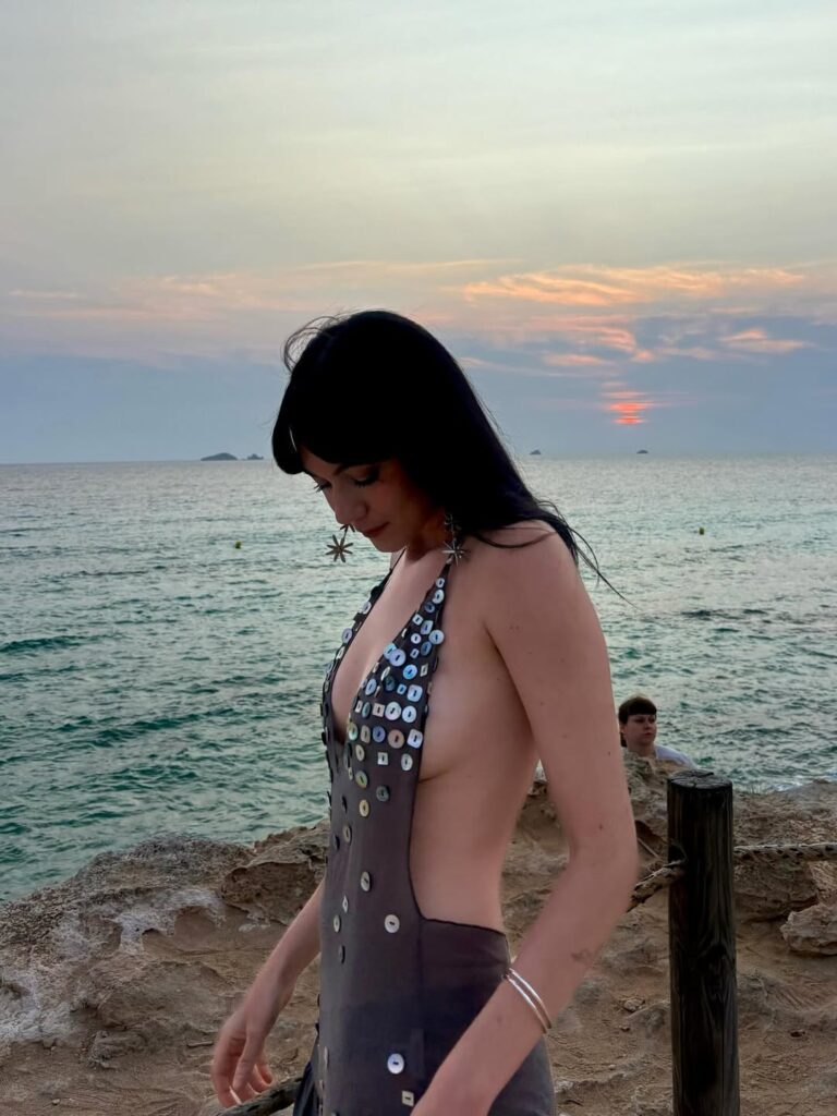 tetas Boukie