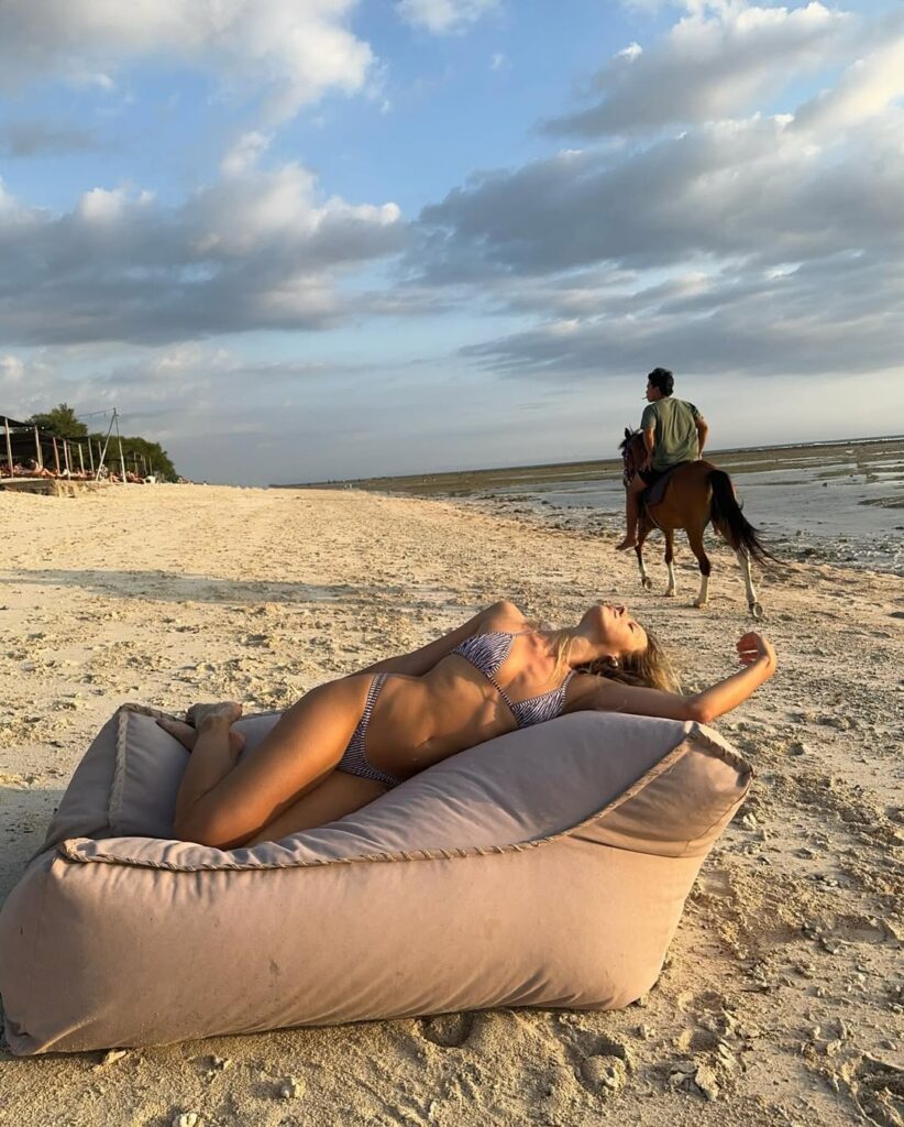 Sofía Hamela sexi bikini