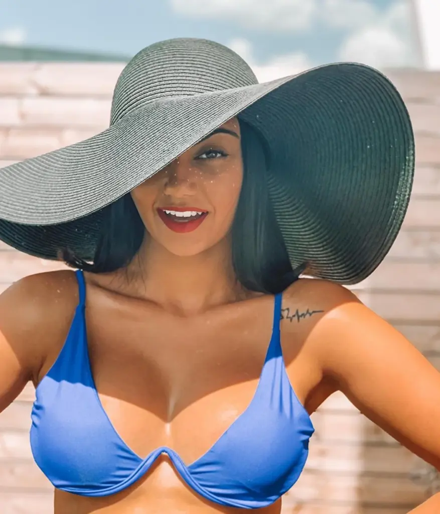 Claudia Rodríguez tetas