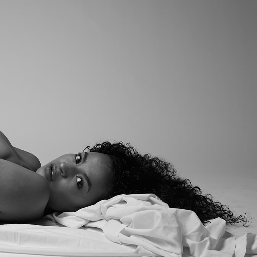 Mayeli Díaz desnuda