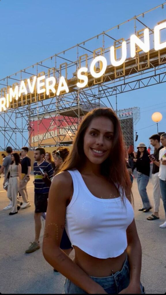 Alba Oliveros pezones