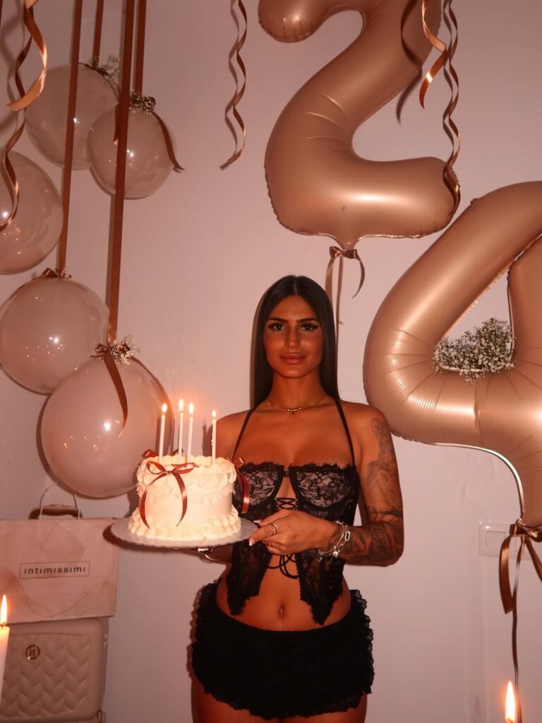 lencería cristina la isla de las tentaciones 9